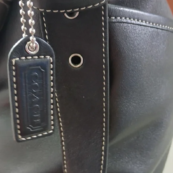 Coach Vintage (2004) *Soho* Black Leather Shoulder Bag *EUC* No Call Outs - Picture 2 of 8